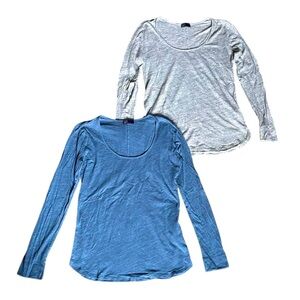 Lot of 2 100% cotton GAP scoop neck rounded hem long sleeve shirts
